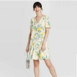 NEW Floral Ruffle Hem Dress